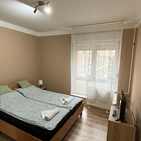 Kiss Vendeghaz 1. 4*